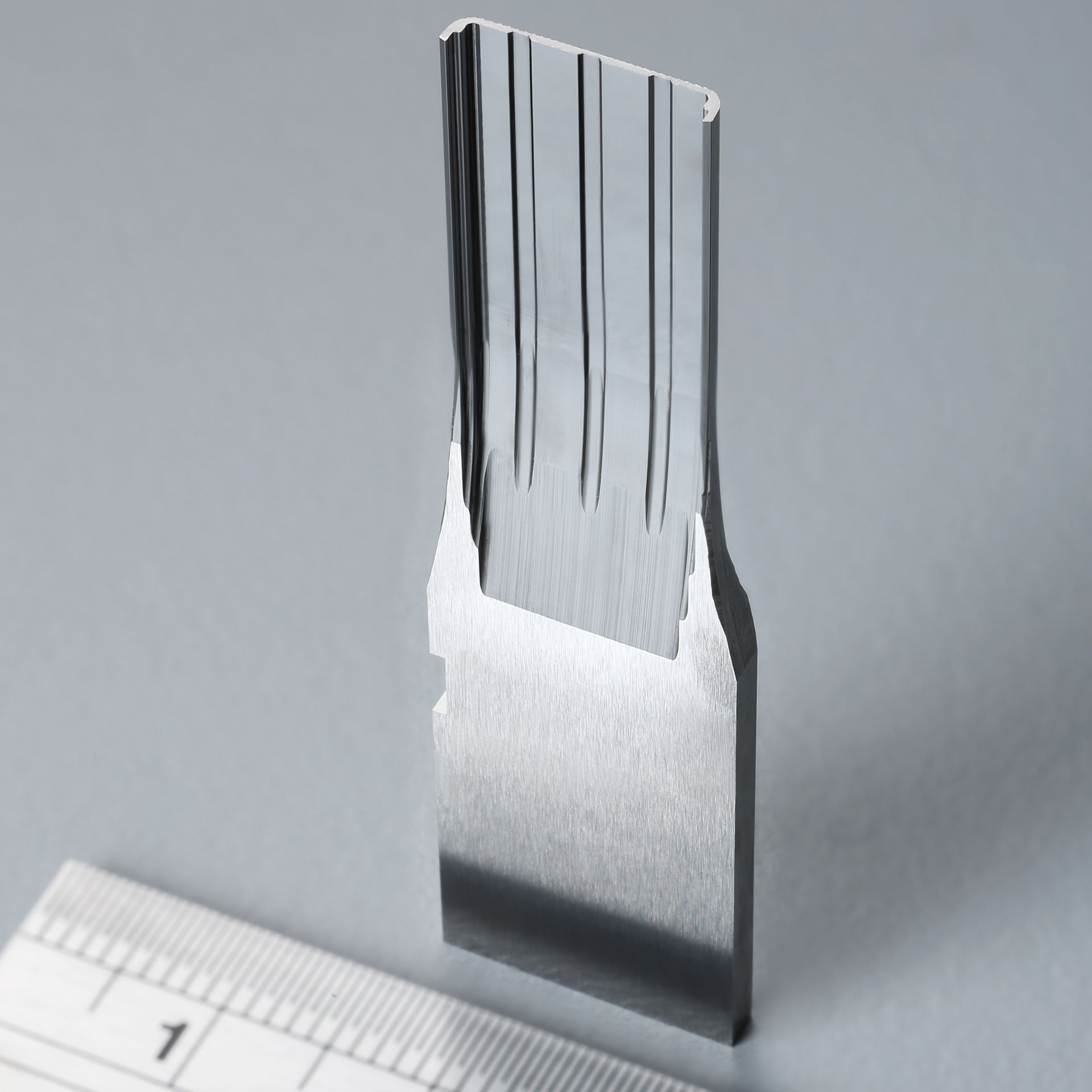 Edge Cutting Punch